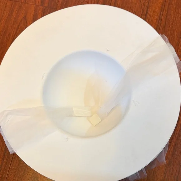 Disney Parks Mary Poppins Elegant Red and White Kids Costume w/matching Hat - Picture 14 of 14